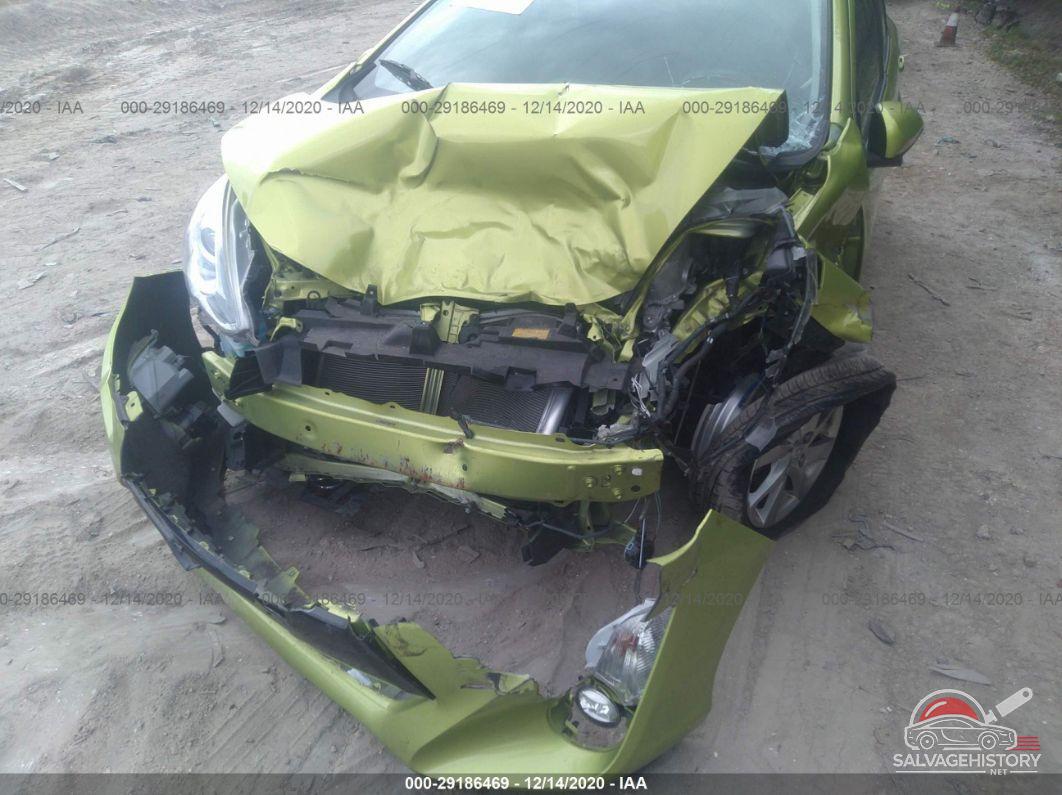 JTDKDTB30F1092171 2015 TOYOTA PRIUS C photo no. 6
