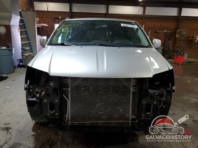 2A4RR5DG0BR636891 2011 CHRYSLER MINIVAN photo no. 5
