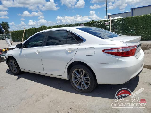 4T1BF1FK2HU297021 2017 TOYOTA CAMRY photo no. 2