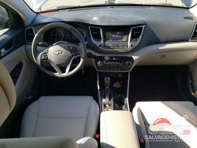 KM8J3CA42HU355430 2017 HYUNDAI TUCSON photo no. 8