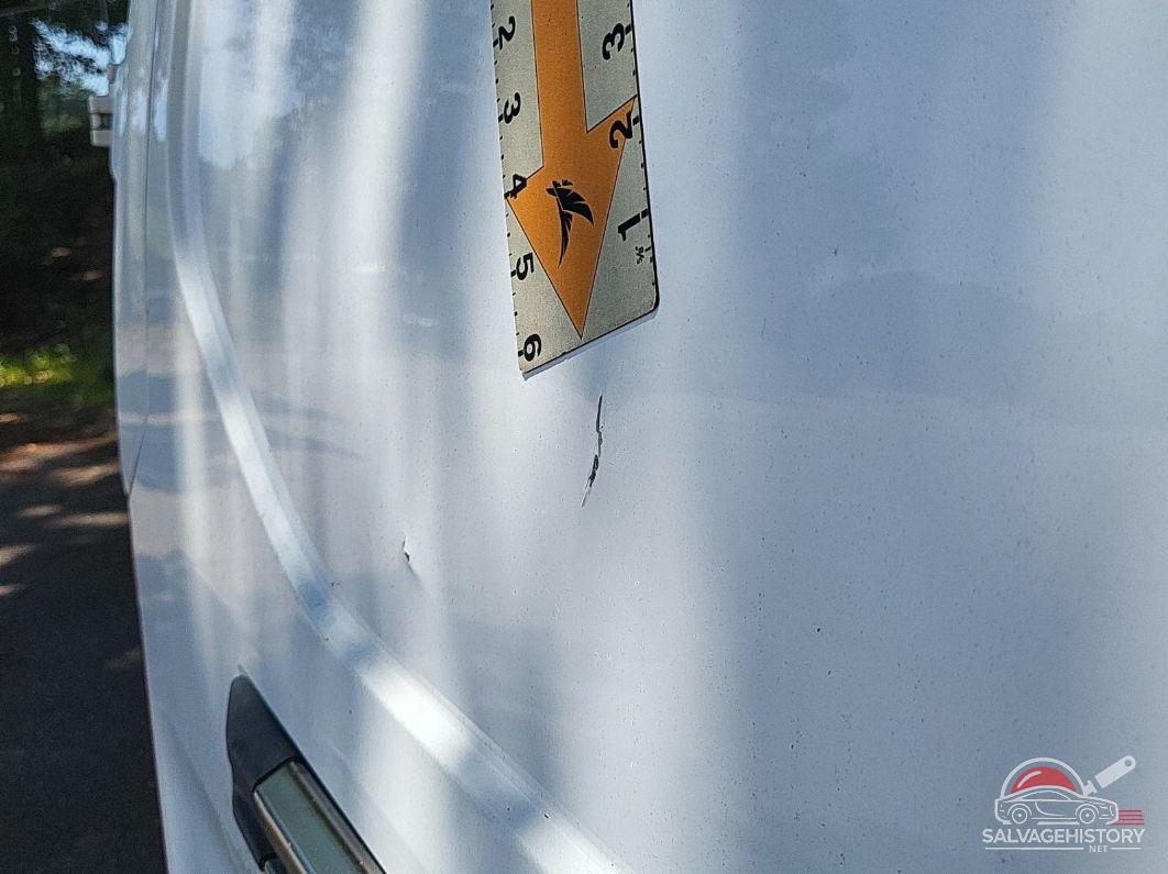 1FTYE2YM1KKA77605 2019 FORD TRANSIT-150 photo no. 4