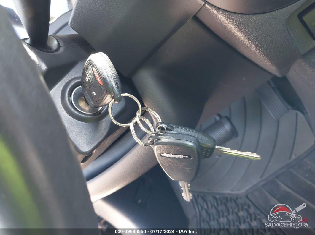 1J4NT4GB0BD215444 2011 JEEP PATRIOT photo no. 11