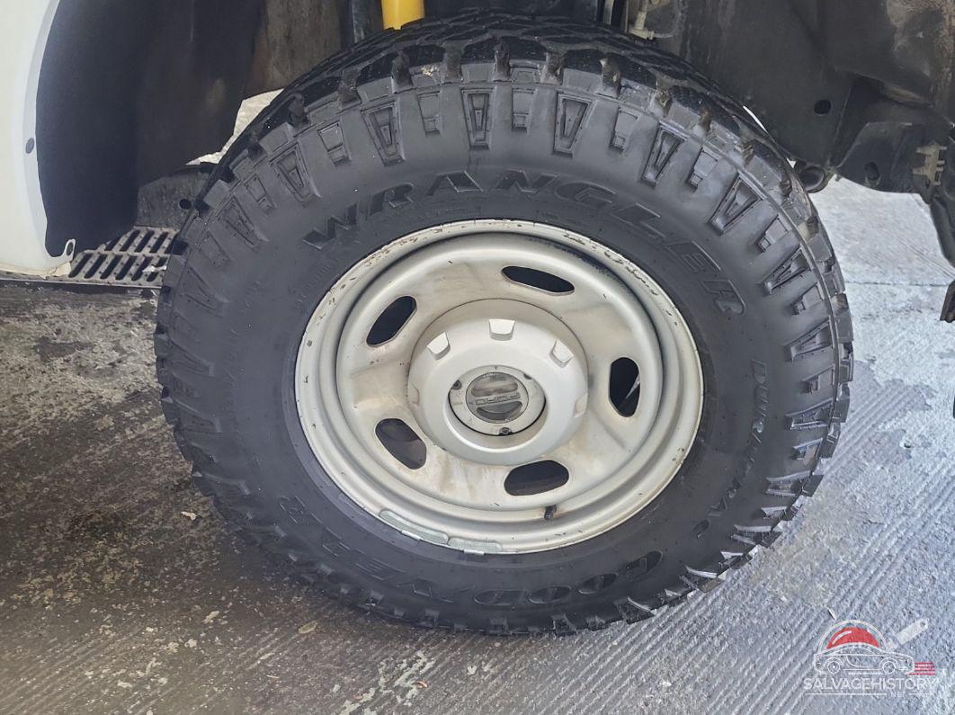 1FT7X2B69FEA48339 2015 FORD F250 photo no. 4