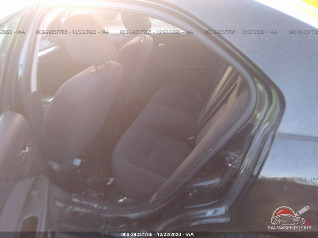 3MEHM07Z79R622585 2009 MERCURY MILAN photo no. 8
