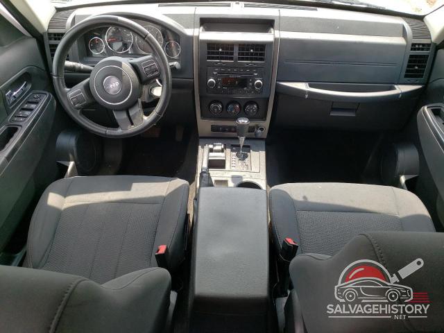 1C4PJMAK3CW153637 2012 JEEP LIBERTY photo no. 8
