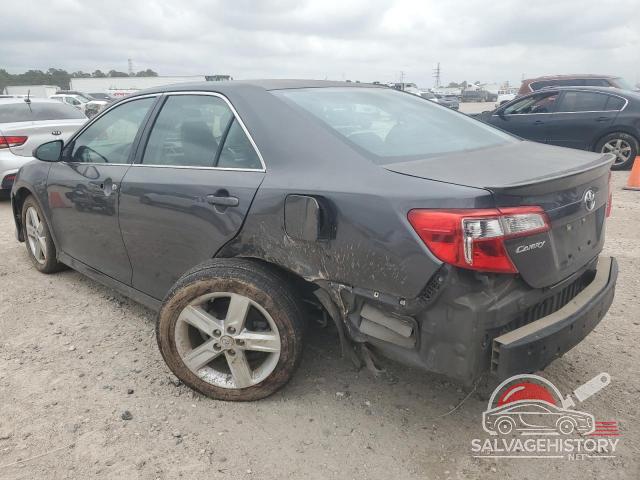 4T1BF1FKXCU076372 2012 TOYOTA CAMRY photo no. 2
