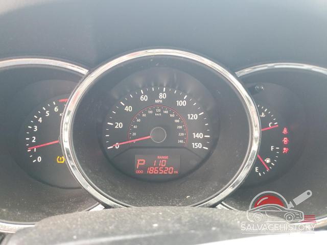 5XYKT3A1XBG072233 2011 KIA SORENTO photo no. 9
