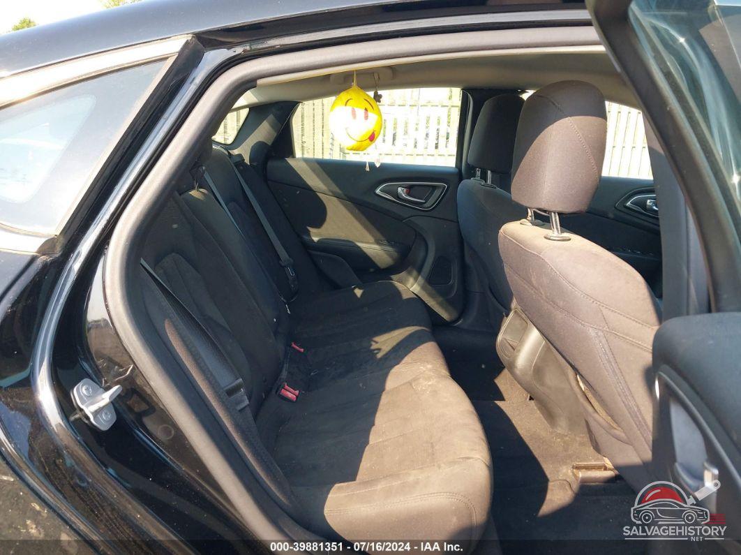1C3CCCAB1FN568408 2015 CHRYSLER 200 photo no. 8