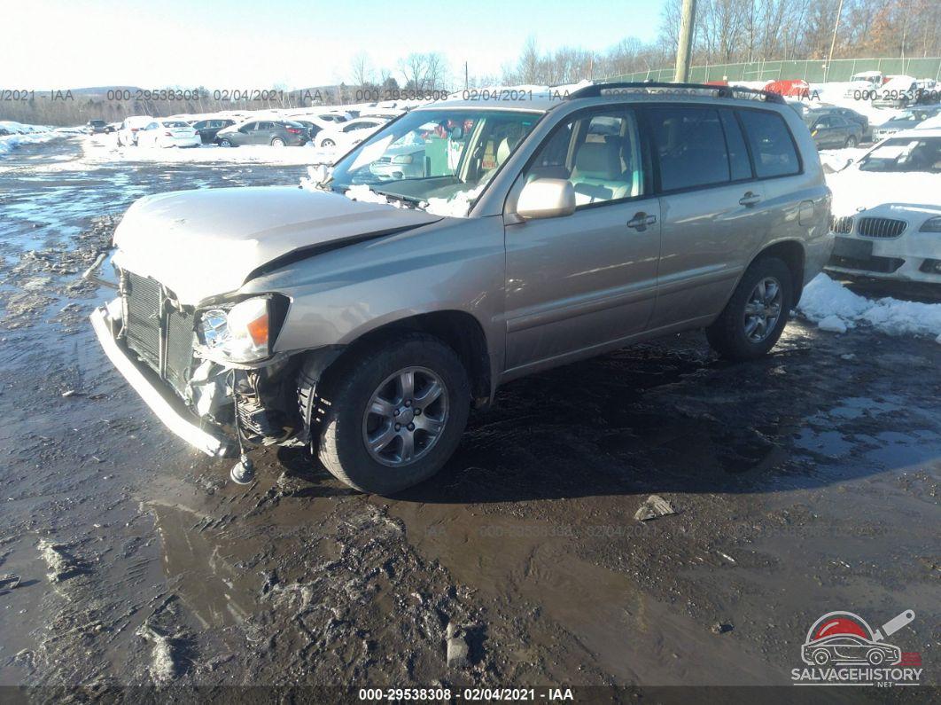 JTEEP21A940029227 2004 TOYOTA HIGHLANDER photo no. 2