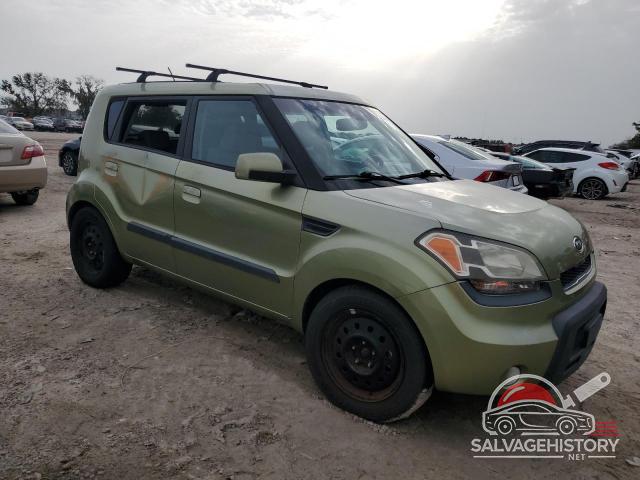 KNDJT2A24A7116107 2010 KIA SOUL photo no. 4