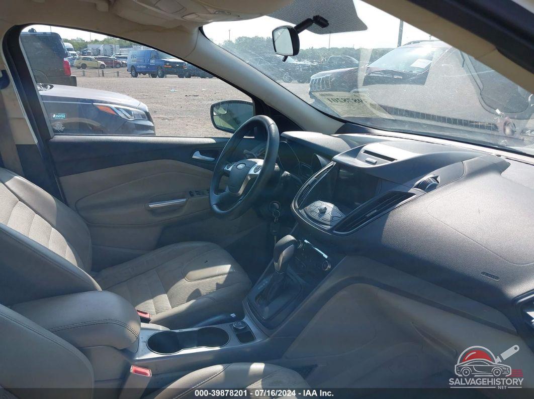1FMCU0GX4GUB30771 2016 FORD ESCAPE photo no. 5