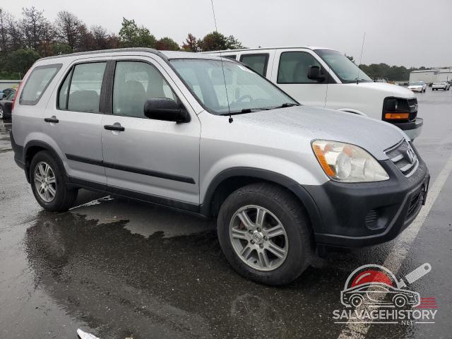 JHLRD78595C046410 2005 HONDA CRV photo no. 4