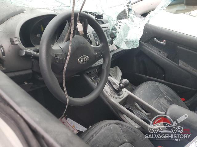 KNDPBCAC5E7638858 2014 KIA SPORTAGE photo no. 8
