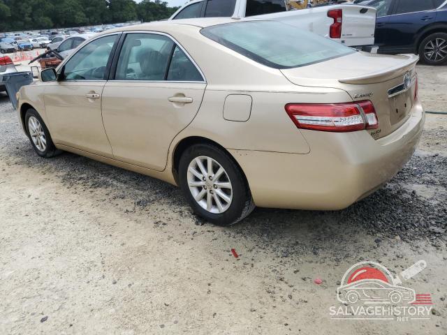 4T1BF3EK3BU721438 2011 TOYOTA CAMRY photo no. 2