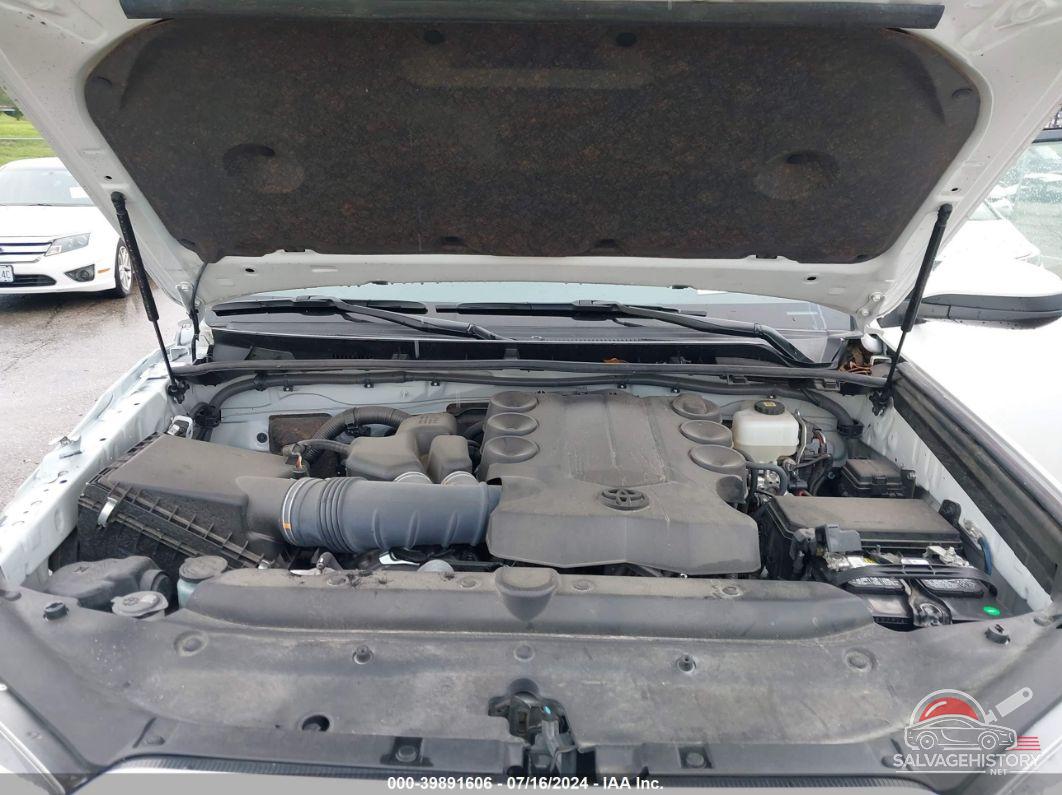 JTEMU5JR1M5923589 2021 TOYOTA 4RUNNER photo no. 10