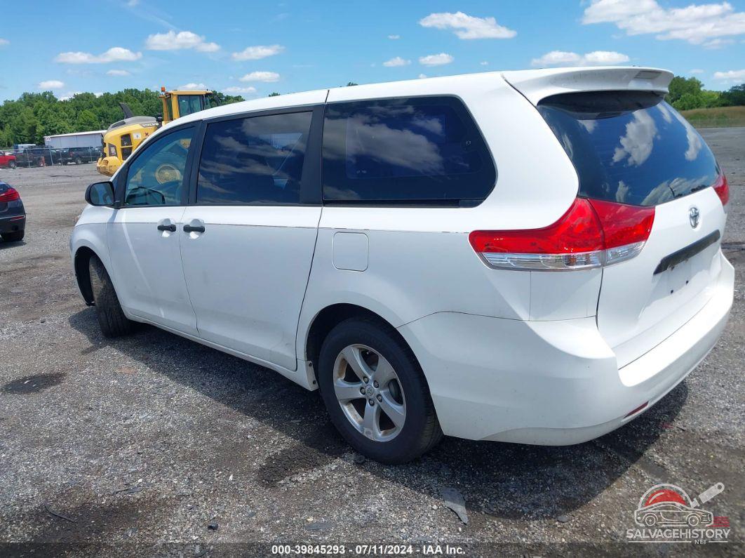 5TDZK3DC3CS185735 2012 TOYOTA SIENNA photo no. 3
