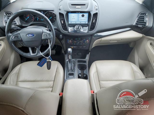 1FMCU9J99HUA63102 2017 FORD ESCAPE photo no. 8