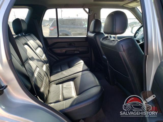JN8DR09X02W657585 2002 NISSAN PATHFINDER photo no. 11