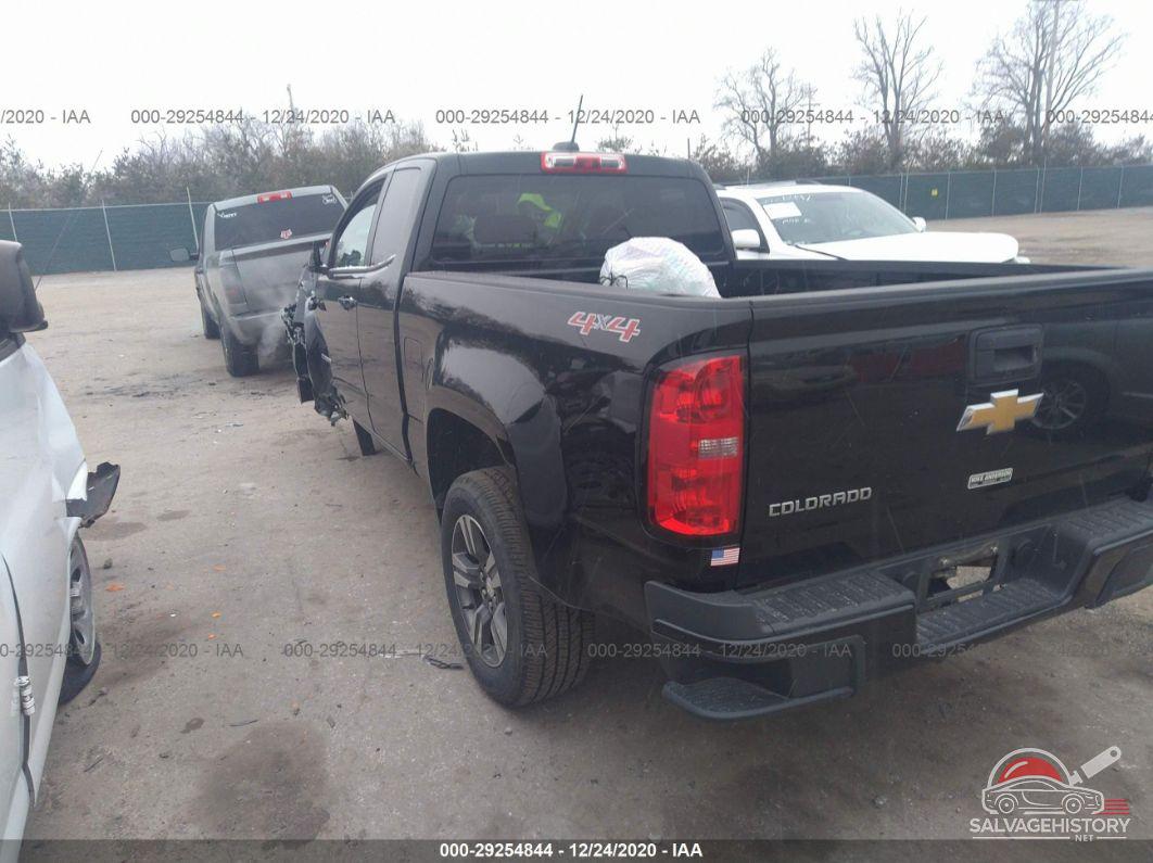 1GCHTBEA9J1295845 2018 CHEVROLET COLORADO photo no. 3