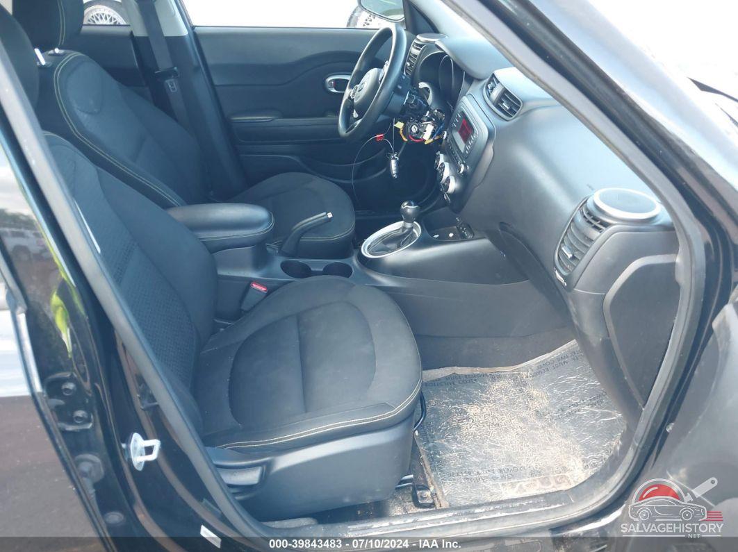 KNDJP3A51F7124967 2015 KIA SOUL photo no. 5
