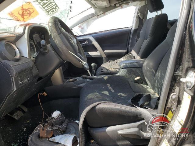 2T3WFREV8FW197070 2015 TOYOTA RAV4 photo no. 7