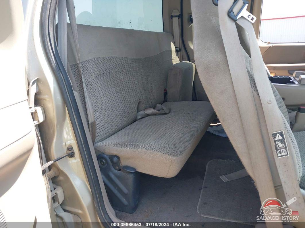 1FTRX18LXYNA84415 2000 FORD F-150 photo no. 8