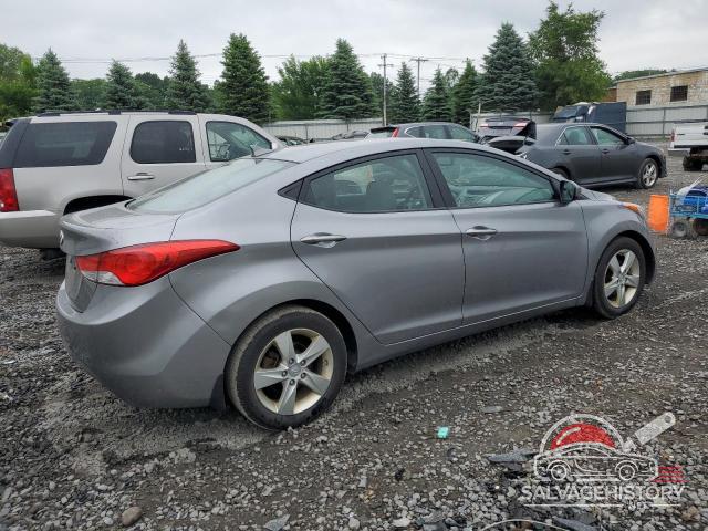 KMHDH4AE9DU615877 2013 HYUNDAI ELANTRA photo no. 3