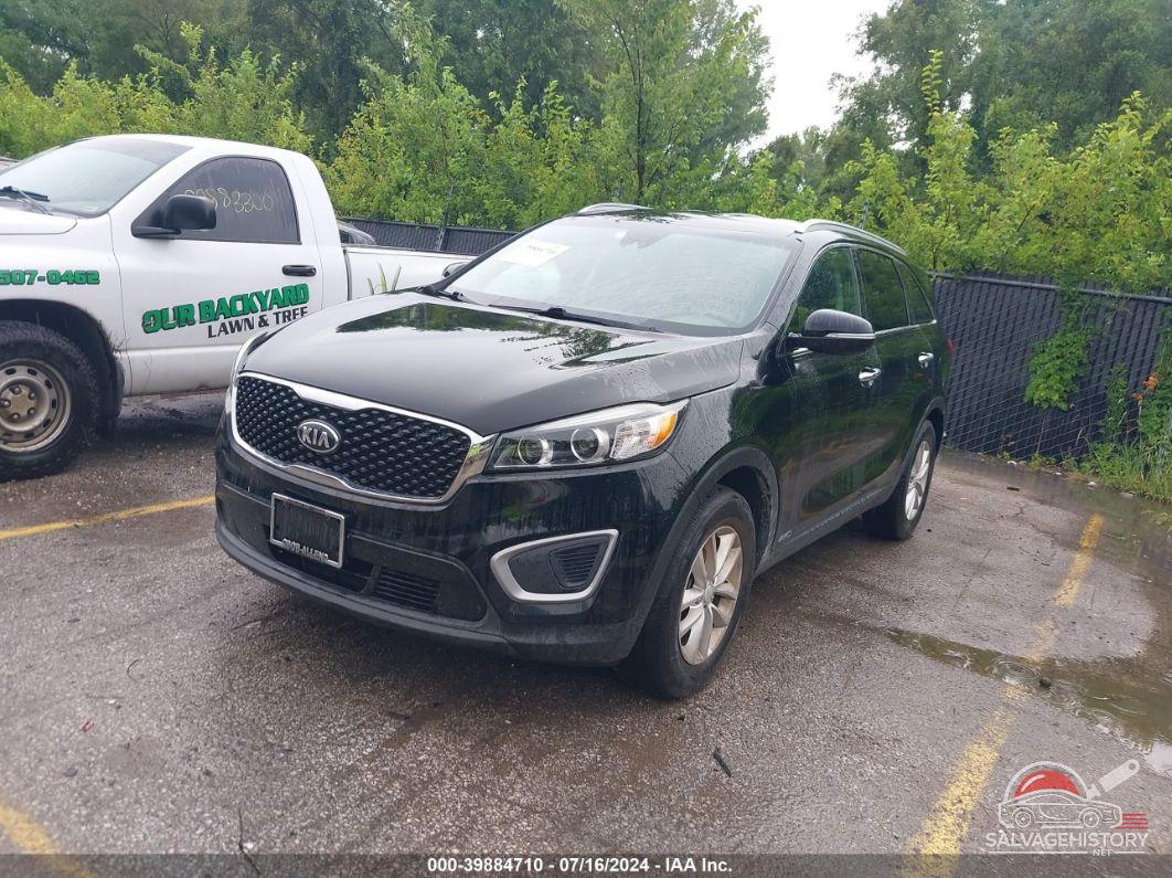5XYPGDA30HG246384 2017 KIA SORENTO photo no. 2