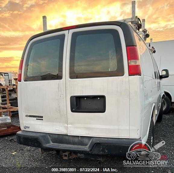 1GCZGTCG5E1205134 2014 CHEVROLET EXPRESS 3500 photo no. 3