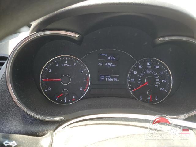 KNAFX4A65G5607909 2016 KIA FORTE photo no. 9