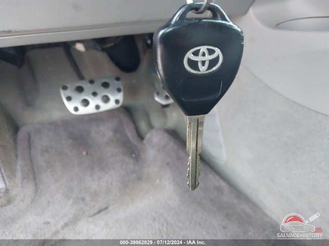 4T1BF3EK9AU544408 2010 TOYOTA CAMRY photo no. 11