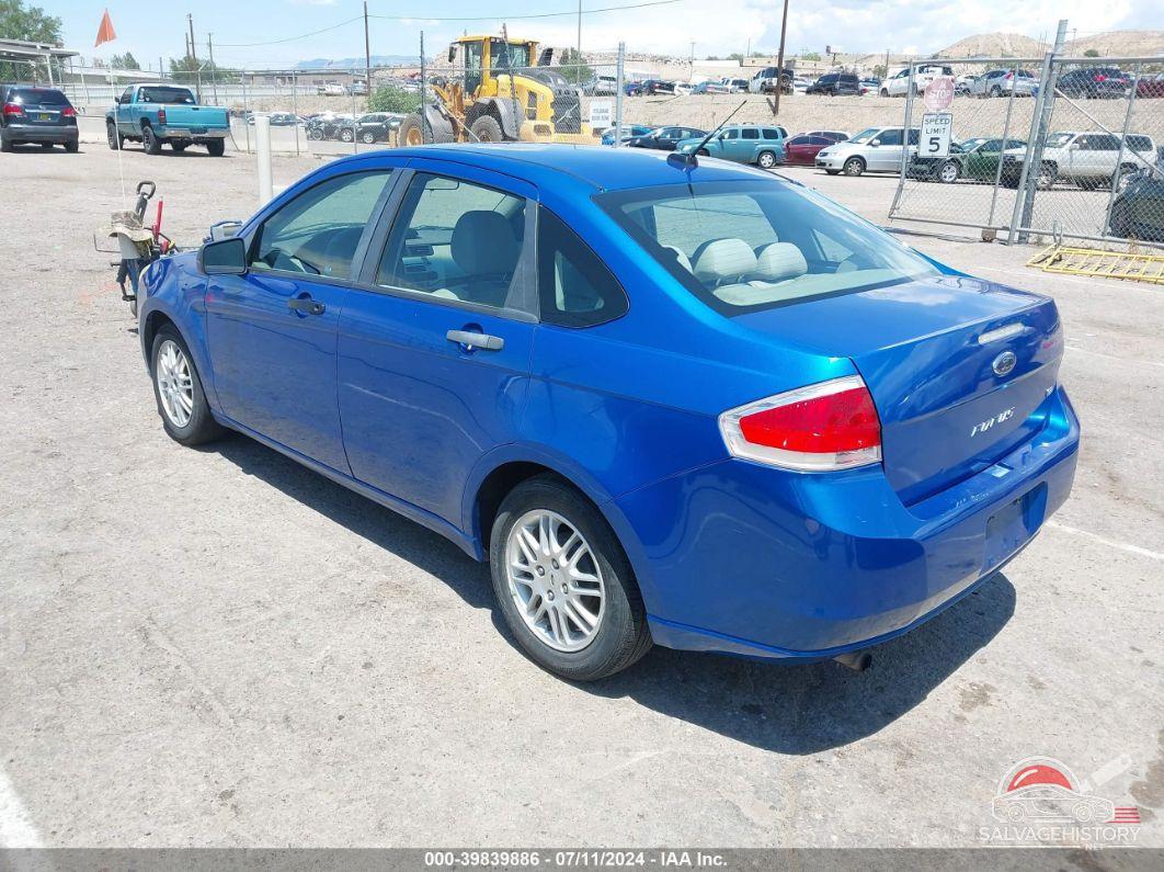 1FAHP3FN0AW137513 2010 FORD FOCUS photo no. 3