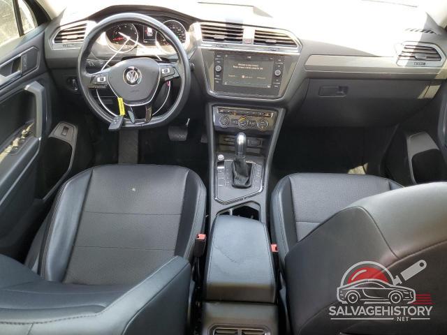 3VV3B7AX6JM070176 2018 VOLKSWAGEN TIGUAN photo no. 8
