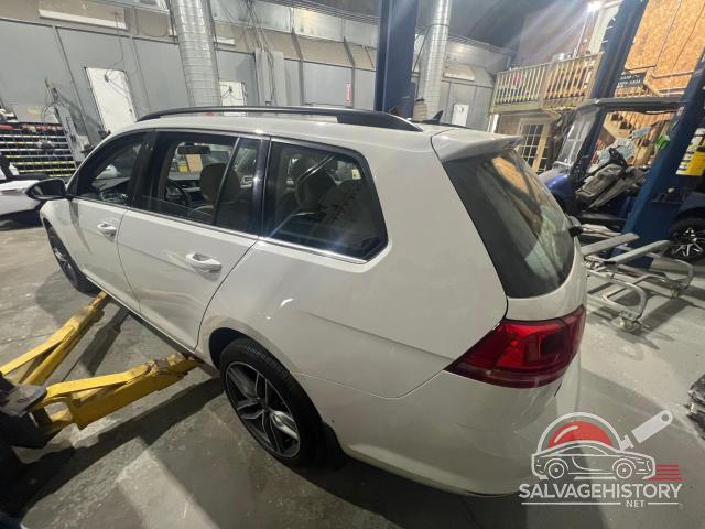 3VWC17AU8GM523159 2016 VOLKSWAGEN GOLF photo no. 3