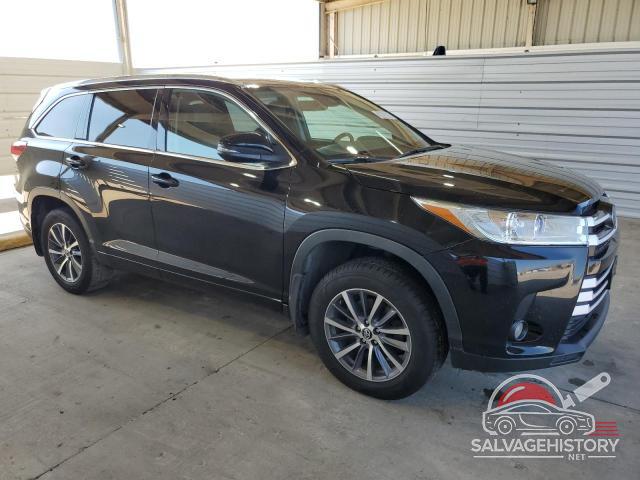 5TDJZRFH1JS550267 2018 TOYOTA HIGHLANDER photo no. 4