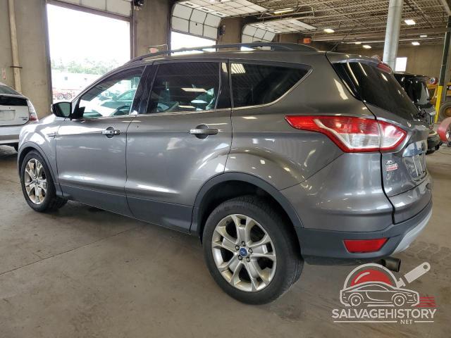 1FMCU9H93DUC27928 2013 FORD ESCAPE photo no. 2