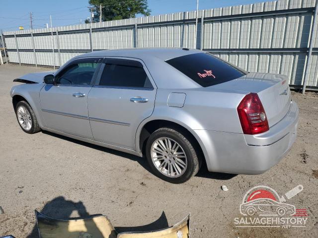 2C3CA5CV8AH284509 2010 CHRYSLER 300 photo no. 2