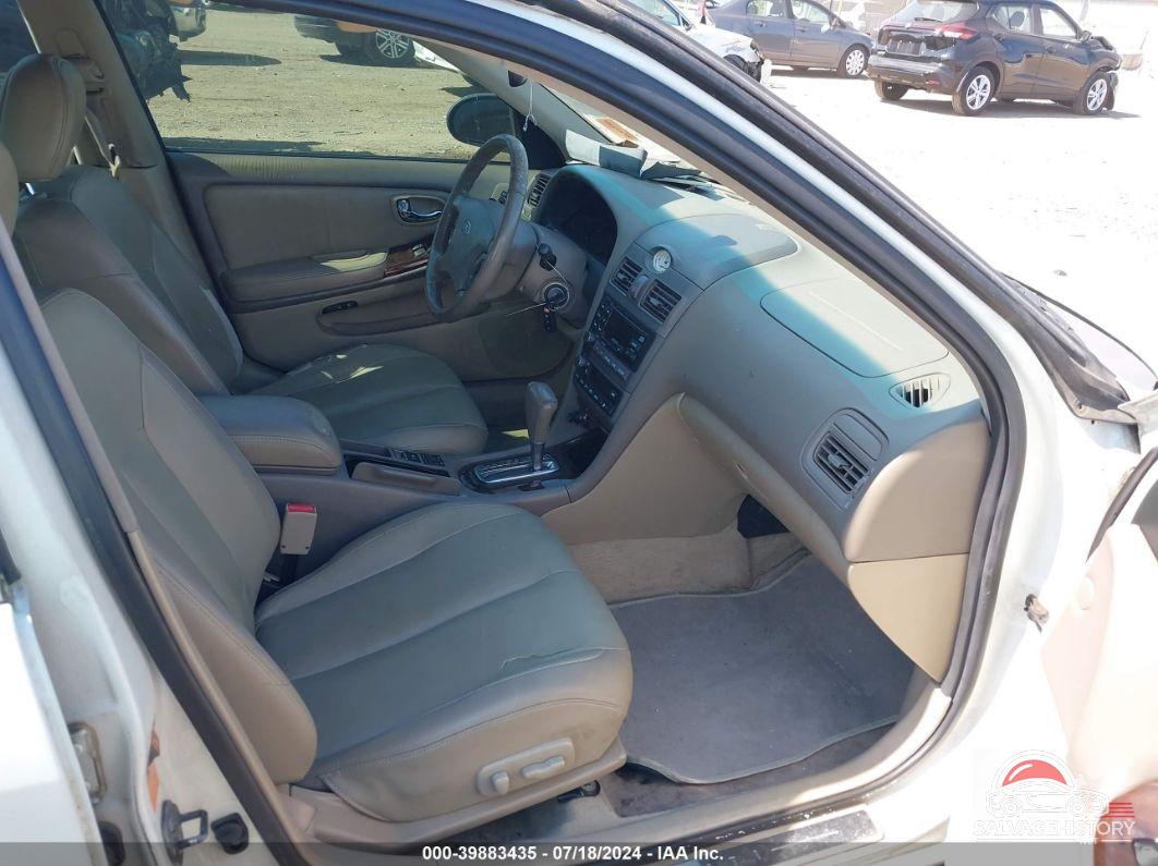 JNKCA31A81T018649 2001 INFINITI I30 photo no. 5