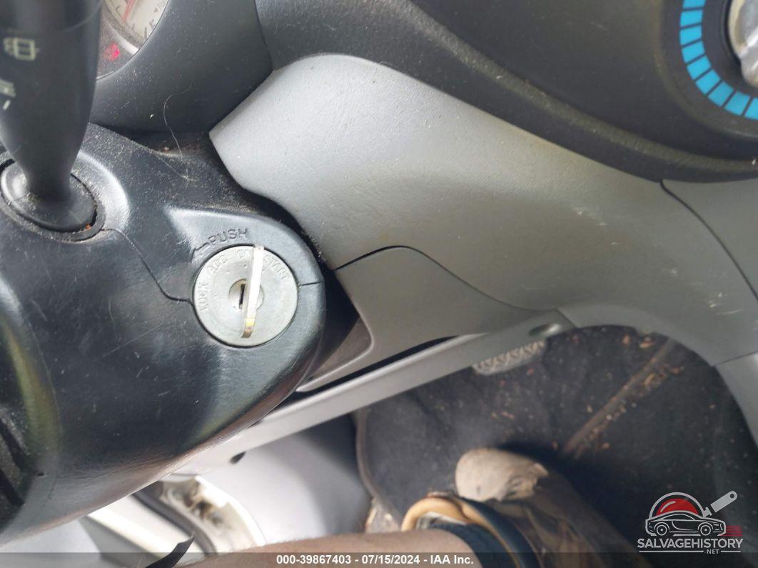 JTEHH20V730237538 2003 TOYOTA RAV4 photo no. 11
