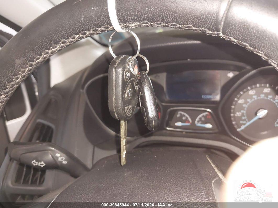 1FADP3F25DL320318 2013 FORD FOCUS photo no. 11