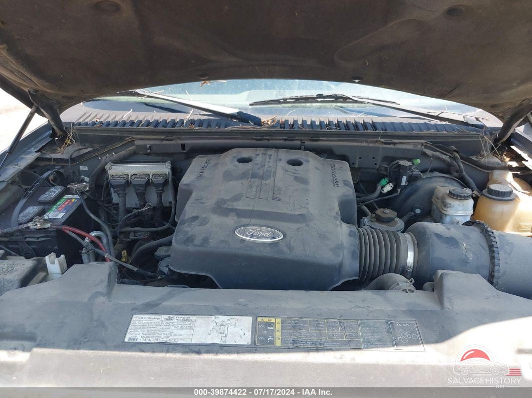 1FMPU16W74LA07158 2004 FORD EXPEDITION photo no. 10