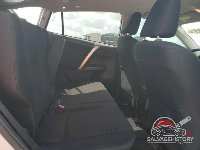 JTMZFREVXJJ155469 2018 TOYOTA RAV4 photo no. 11