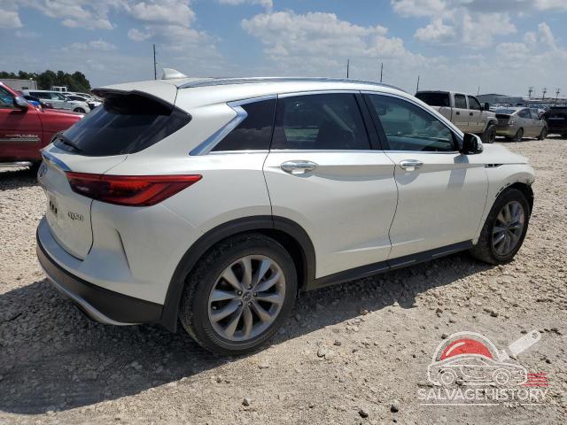 3PCAJ5M17KF142450 2019 INFINITI QX50 photo no. 3
