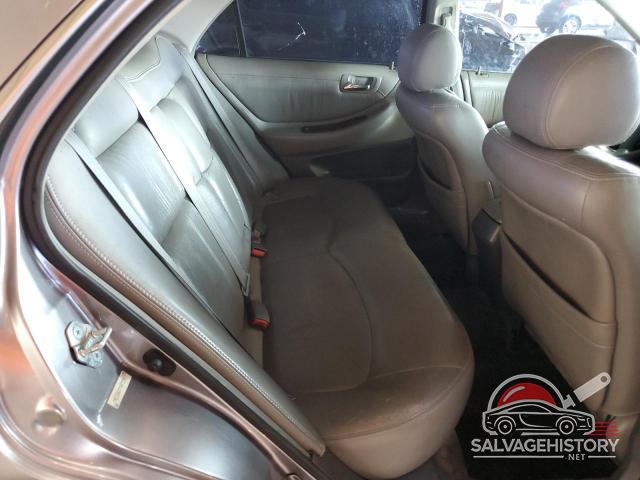 1HGCG6687YA075701 2000 HONDA ACCORD photo no. 10