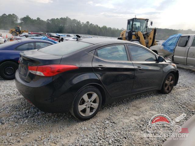 5NPDH4AEXBH047070 2011 HYUNDAI ELANTRA photo no. 3
