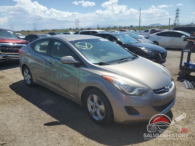 5NPDH4AE5DH416159 2013 HYUNDAI ELANTRA photo no. 4