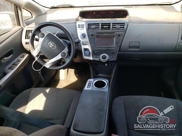 JTDZN3EU8D3234185 2013 TOYOTA PRIUS photo no. 8