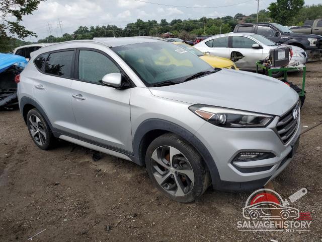 KM8J3CA29HU592480 2017 HYUNDAI TUCSON photo no. 4