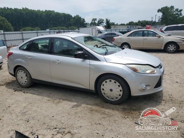 1FAHP3F28CL474506 2012 FORD FOCUS photo no. 4