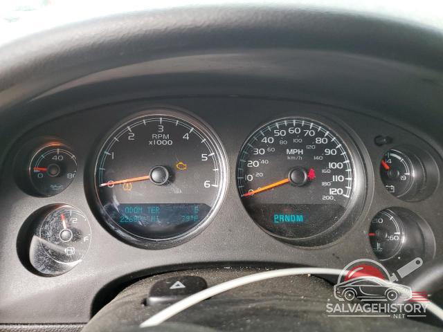 1GNSCHE02BR208331 2011 CHEVROLET SUBURBAN photo no. 9